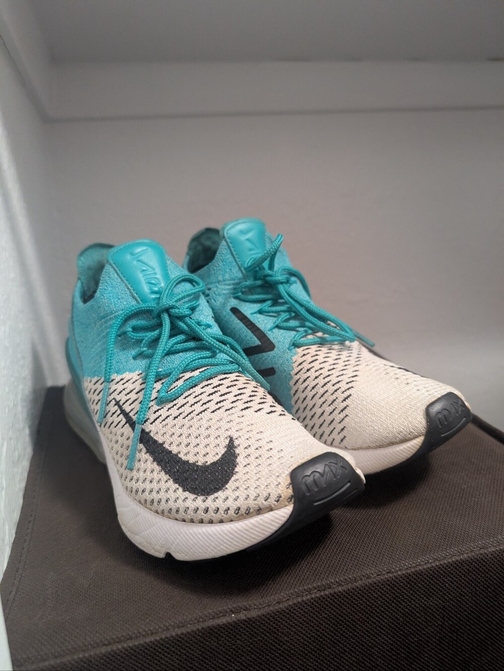 Nike Women’s Turquoise Running Shoes Air Max 270 Flyknit Clear Emerald